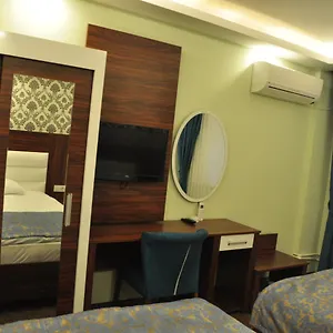 Otel Madi, İzmir